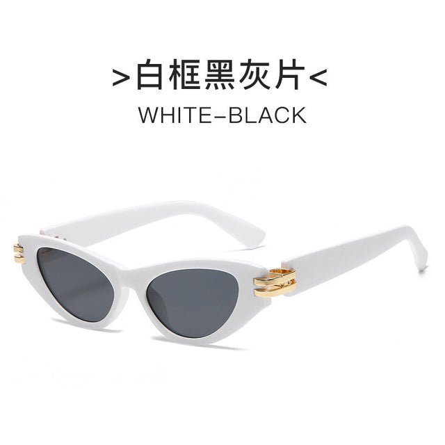 Women's Cat-Eye Sunglasses with Luxurious Frame and Mirrored Lenses