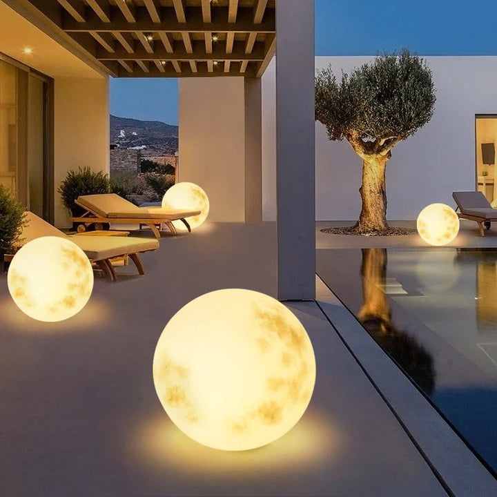Garden lamp in the shape of the moon