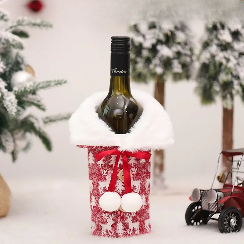 Christmas bottle cover with fur collar – festive cover for wine bottles, gnome decoration for Christmas, perfect as gift wrapping |