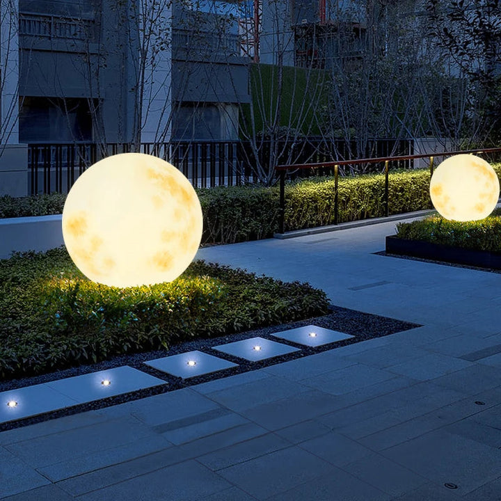 Garden lamp in the shape of the moon