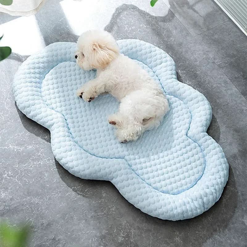 WolkenRuhe Cooling Mat – Stylish, soft and temperature regulating