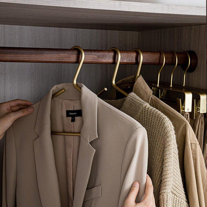5 pieces of hangers made of solid matte gold/silver │ Seamless wardrobe organizer made of metal