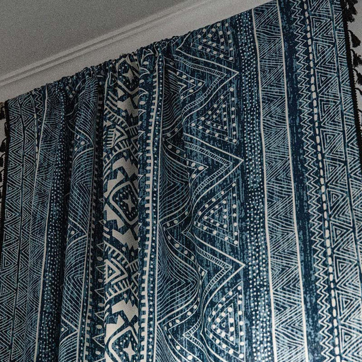 Blue geometric pattern light-filtering curtain
