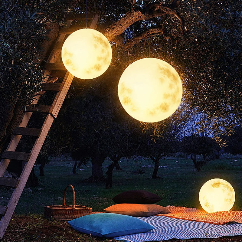 Garden lamp in the shape of the moon