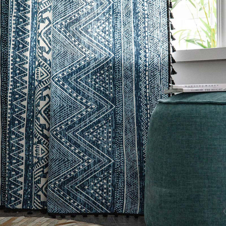 Blue geometric pattern light-filtering curtain