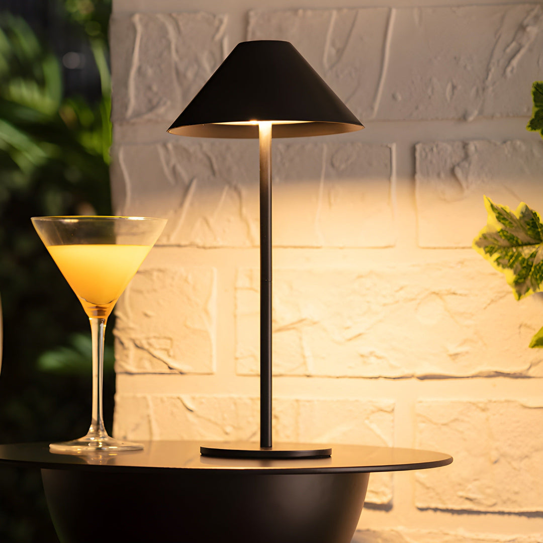 Minimalistic dimmable Touch table lamp - waterproof and rechargeable light color