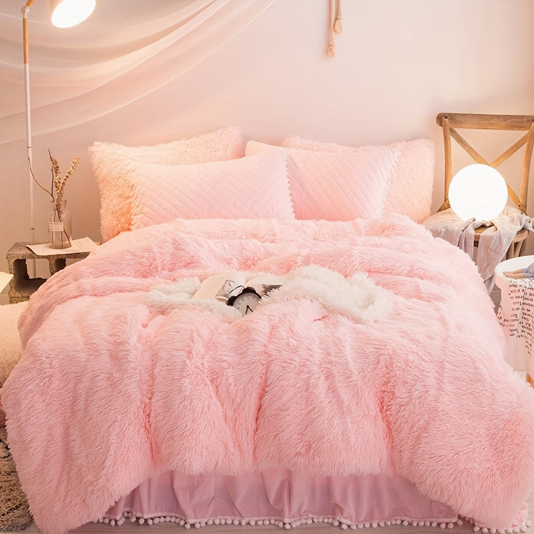 Three-Piece Velvet Bedding Set with Velvet Finish