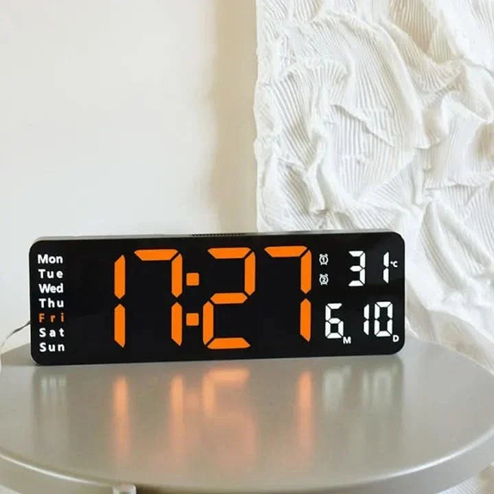 ARIS - Digital watch with night light Features