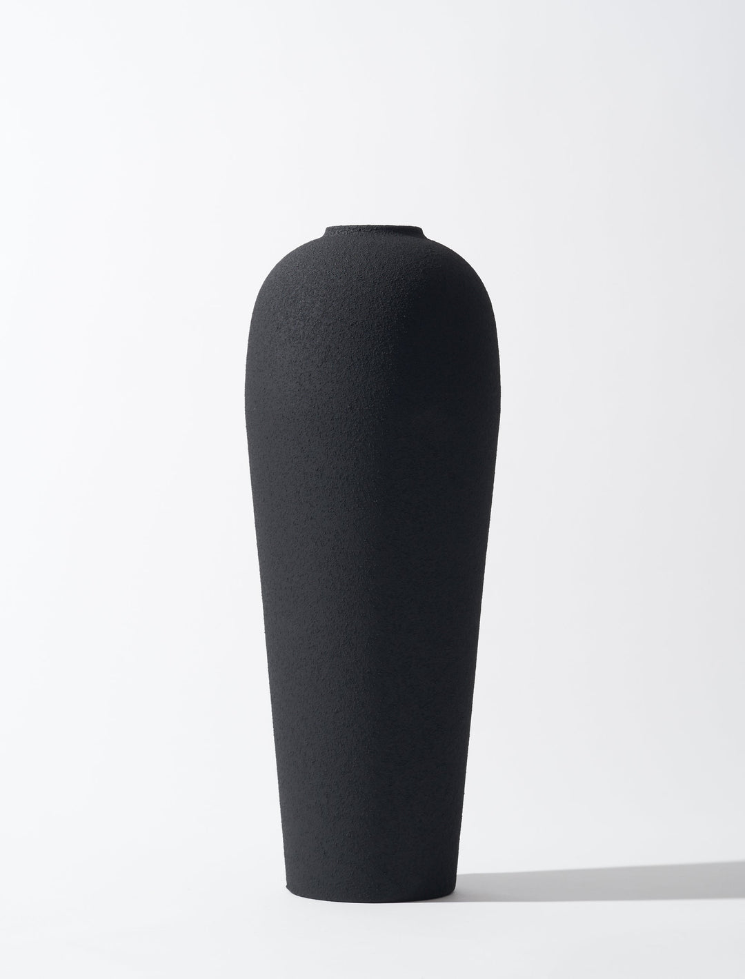 Lola Vase - Structured Black