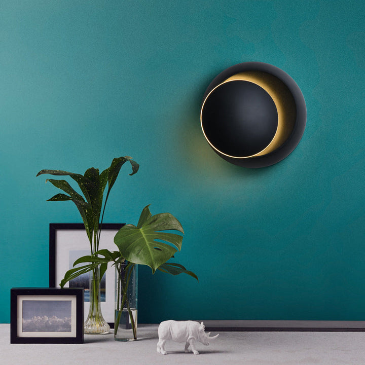 Contemporary Nordic Iron Round Eclipse Rotatable LED Wall Light for Nightstand