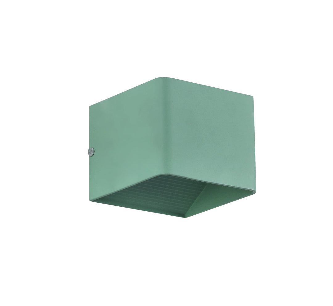 OrrSquare – Modern square wall lamp for stylish lighting