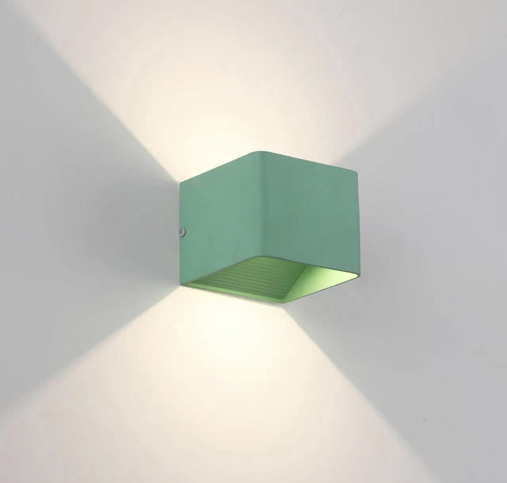 OrrSquare – Modern square wall lamp for stylish lighting