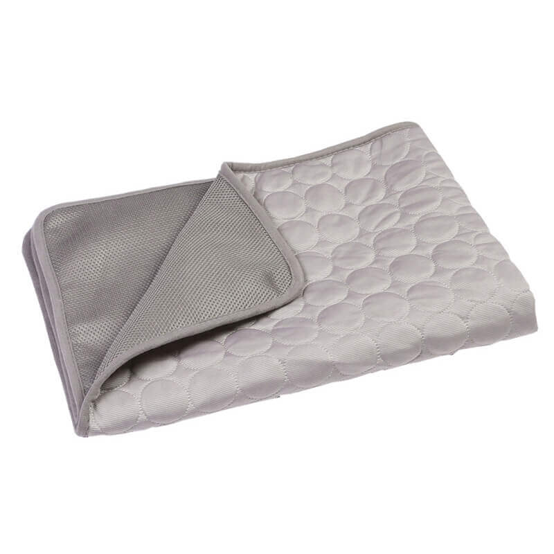 Self-Cooling Mat for Quadrupeds Perfect for Hot Summer