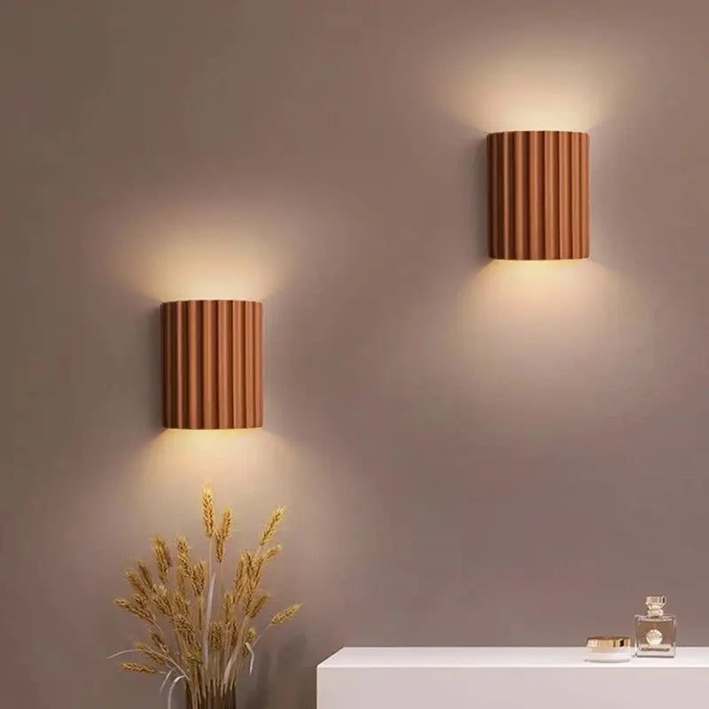 WarmthAura – Wall lamp made of synthetic resin