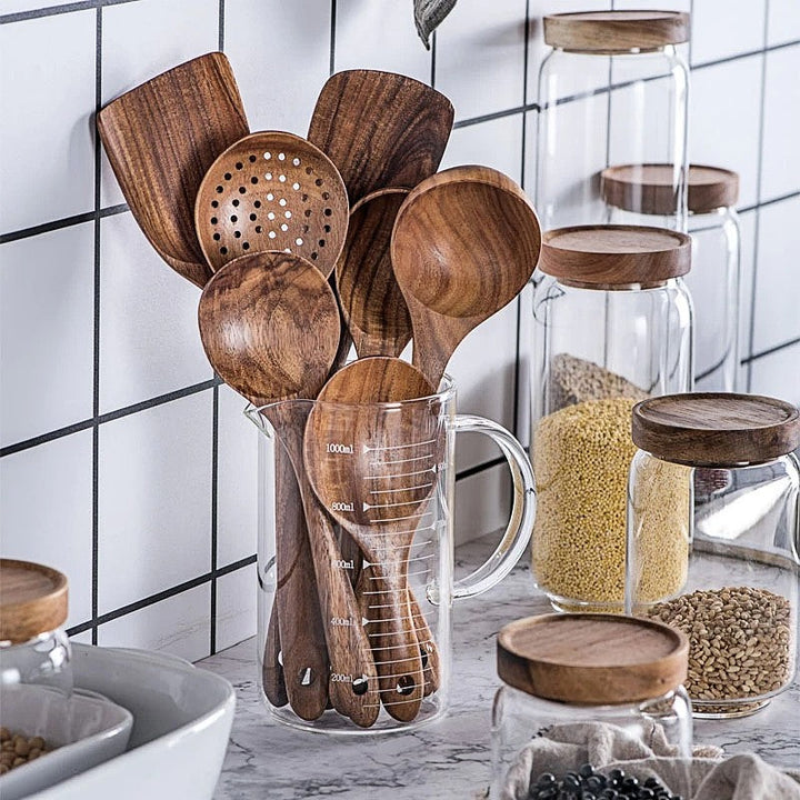 NordTeak 7-piece kitchen helper set – premium teak wood tools for stylish and versatile cooking