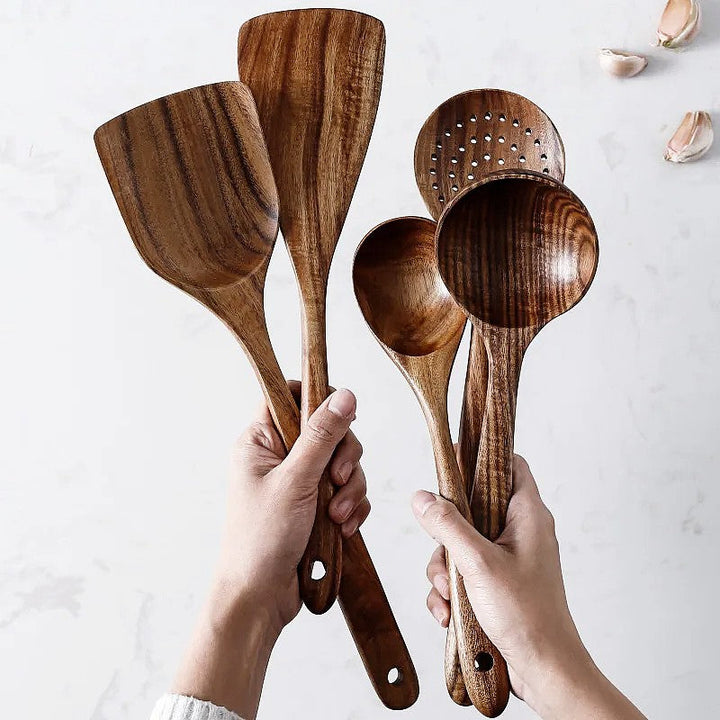 NordTeak 7-piece kitchen helper set – premium teak wood tools for stylish and versatile cooking