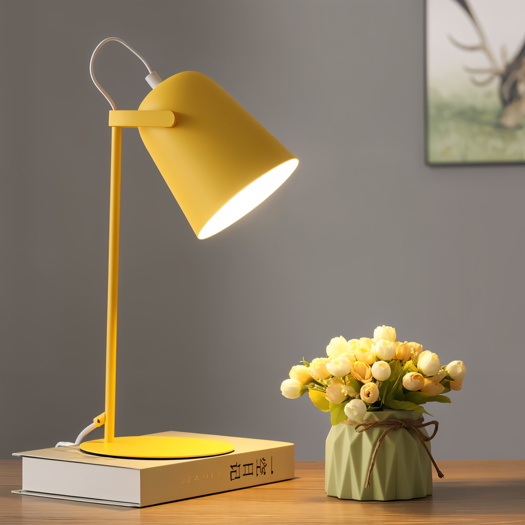 Macaron – Adjustable Nordic Table Lamp for a Stylish Office
