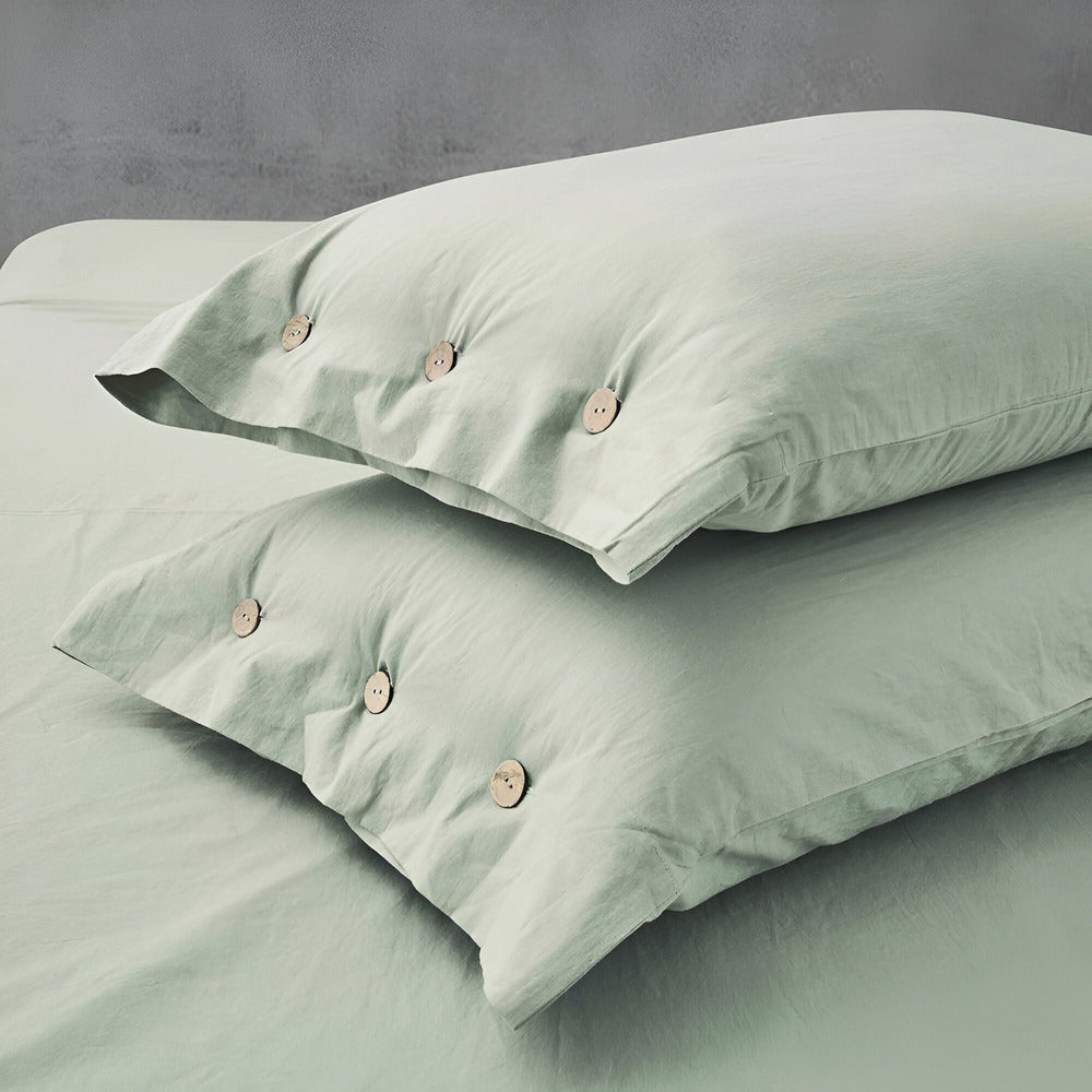 Breathable Cotton Bedding Set with Two Pillowcases
