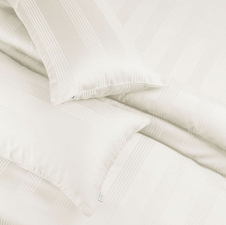 Nordéa PureCotton Pillowcases | 100% Cotton | Soft, Breathable &amp; Durable | Timeless Elegance for Restful Sleep