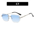 Women's geometric sunglasses with mirrored lenses and sturdy frame