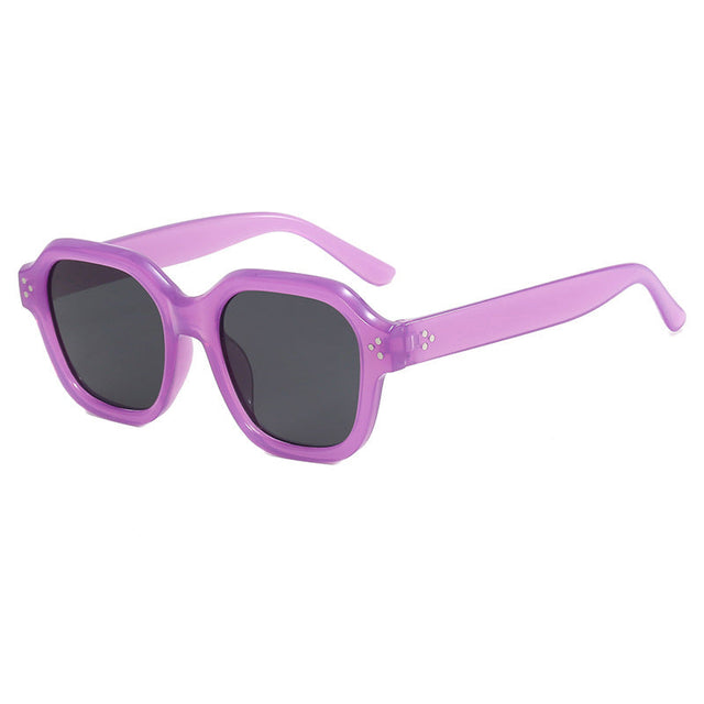 Ladies fashionable square sunglasses with mirrored lenses