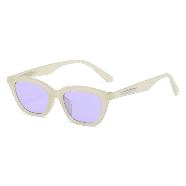 Women's fashionable Cat-Eye sunglasses with transparent frame and mirrored lenses