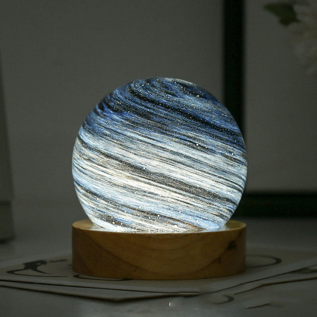 Enchanting Planet Lamp – A Universe of colors and Dreams