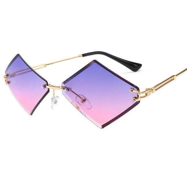 Ladies fashionable geometric sunglasses with mirrored lenses