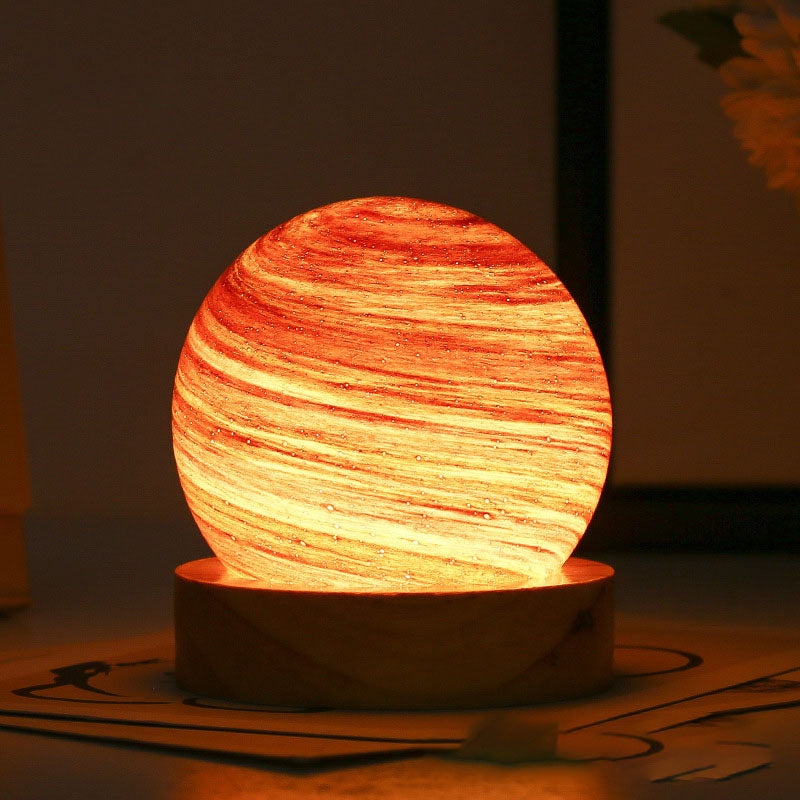 Enchanting Planet Lamp – A Universe of colors and Dreams