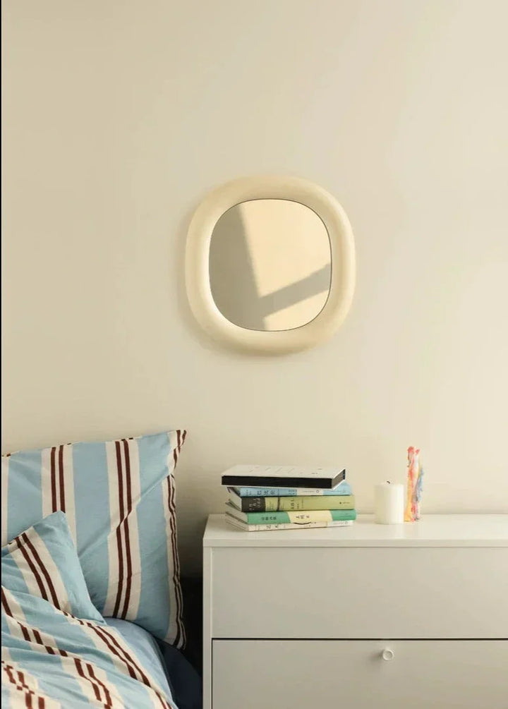 Seeker Mirror