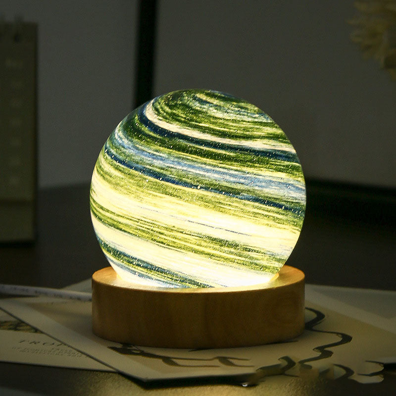 Enchanting Planet Lamp – A Universe of colors and Dreams