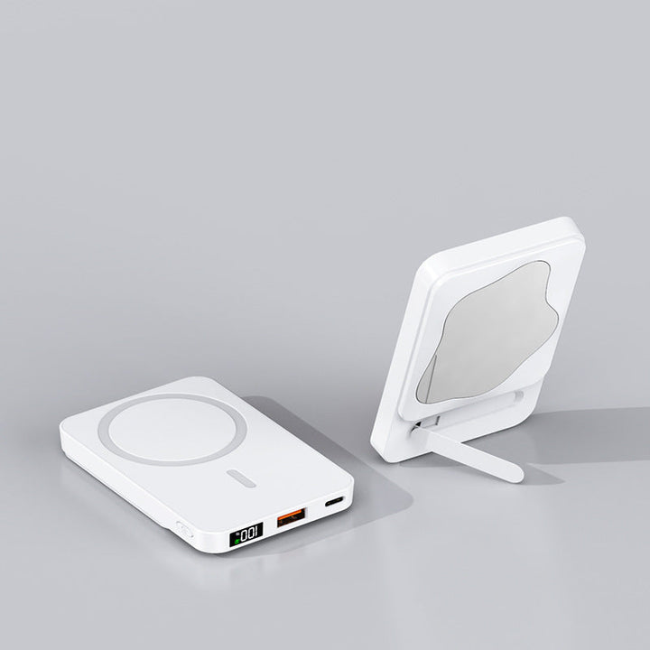 Powerbank with Integrated Cosmetic Mirror and Multifunctional Charging Port