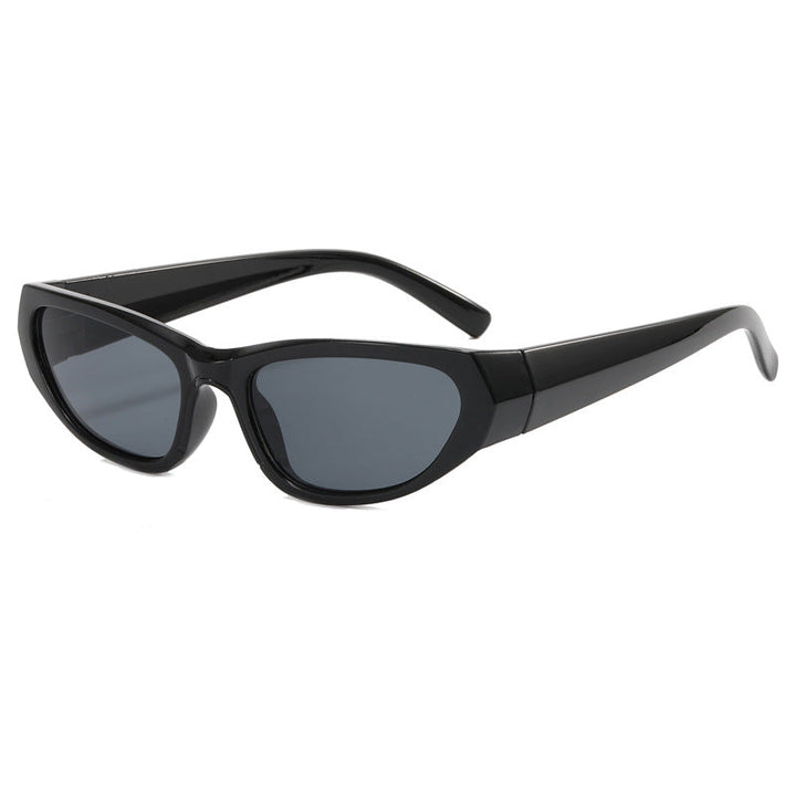 Ladies fashionable sunglasses with mirrored lenses