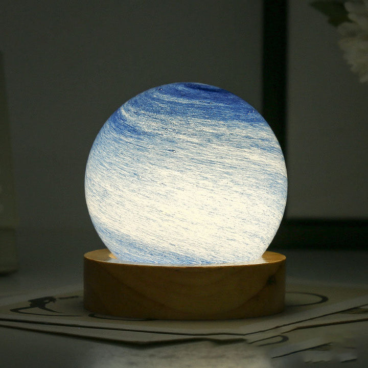 Enchanting Planet Lamp – A Universe of colors and Dreams