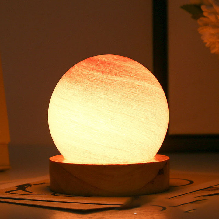 Enchanting Planet Lamp – A Universe of colors and Dreams