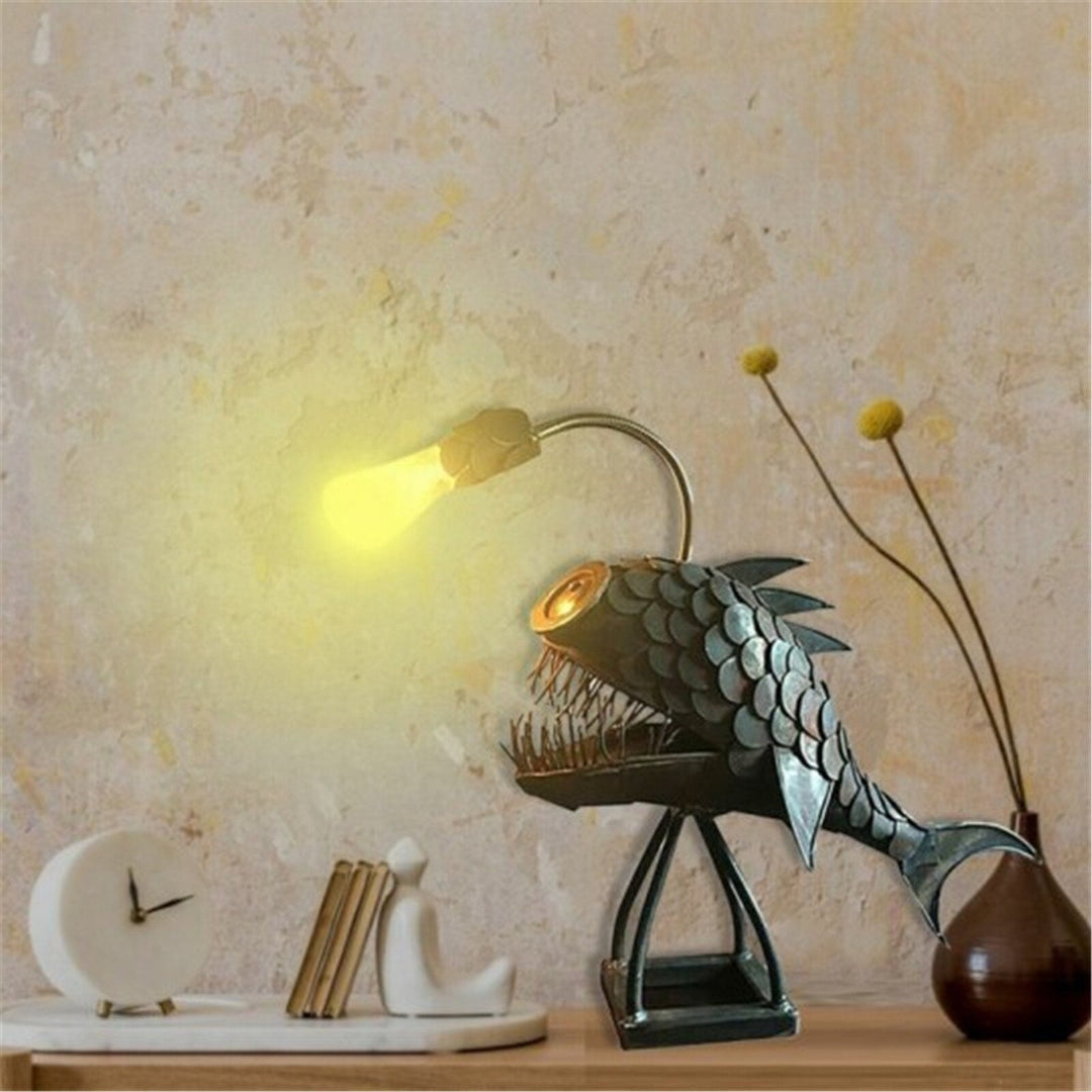 Retro Table Lamp Anglerfish Light with Flexible Lamp Head Artistic Table Lamps for Home Bar Café Home Art Decorative Ornaments
