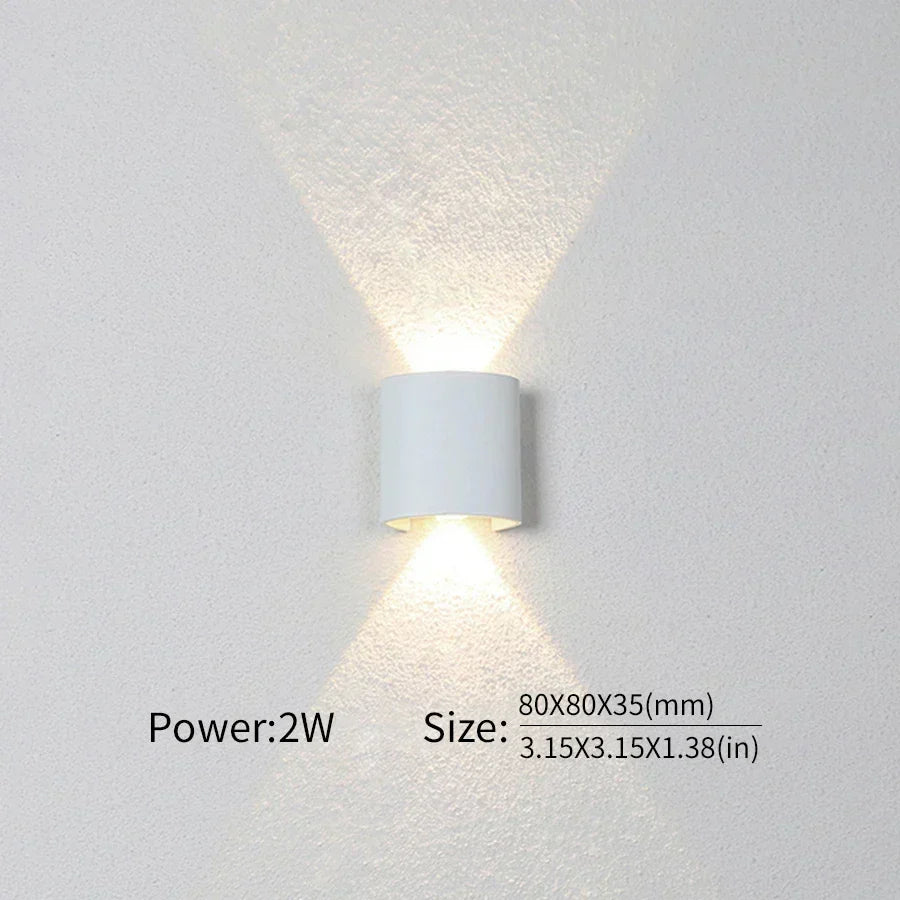 Modern lighting, indoor or outdoor: The versatile LED wall lamp