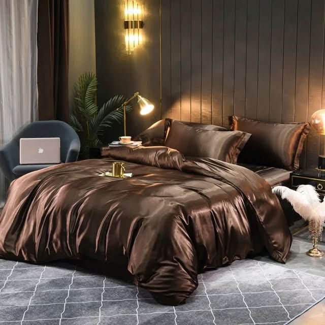 Luxurious silk duvet cover for elegant sleep comfort