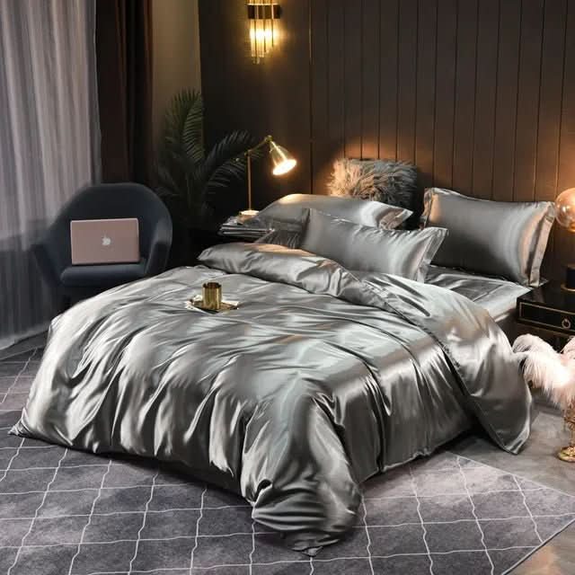 Luxurious silk duvet cover for elegant sleep comfort