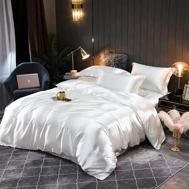 Luxurious silk duvet cover for elegant sleep comfort