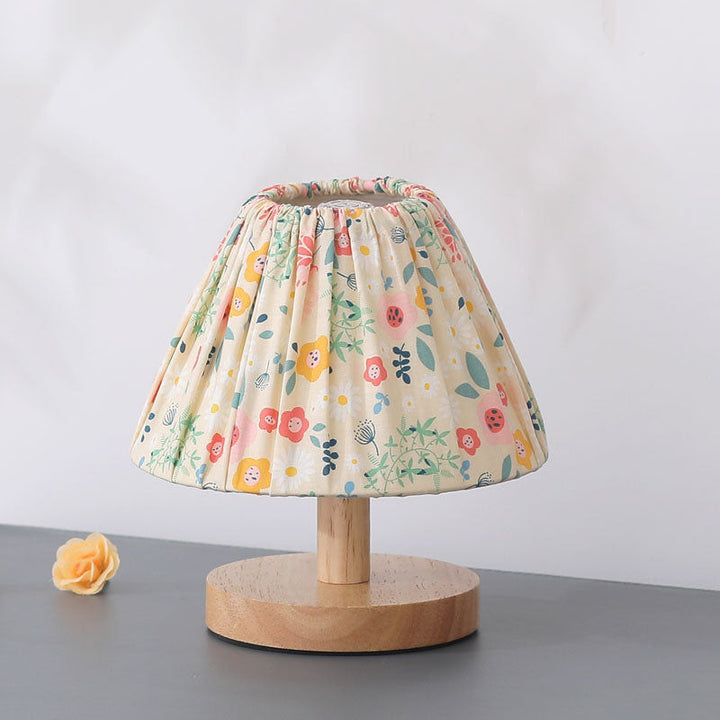 Modern Minimalist Creative Iron Flower Shape 1-Lamp Table Lamp