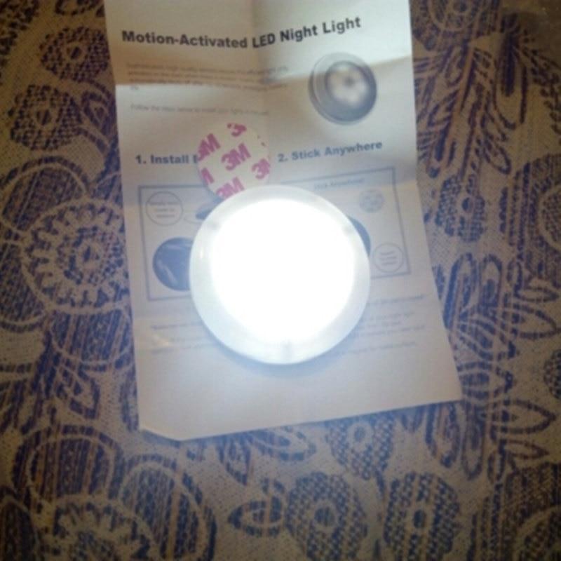 IcoolGadgets Infrared PIR Motion Sensor 6 Led Night Light Wireless Detector Light Wall Lamp Light Auto On/Off Closet Battery Power