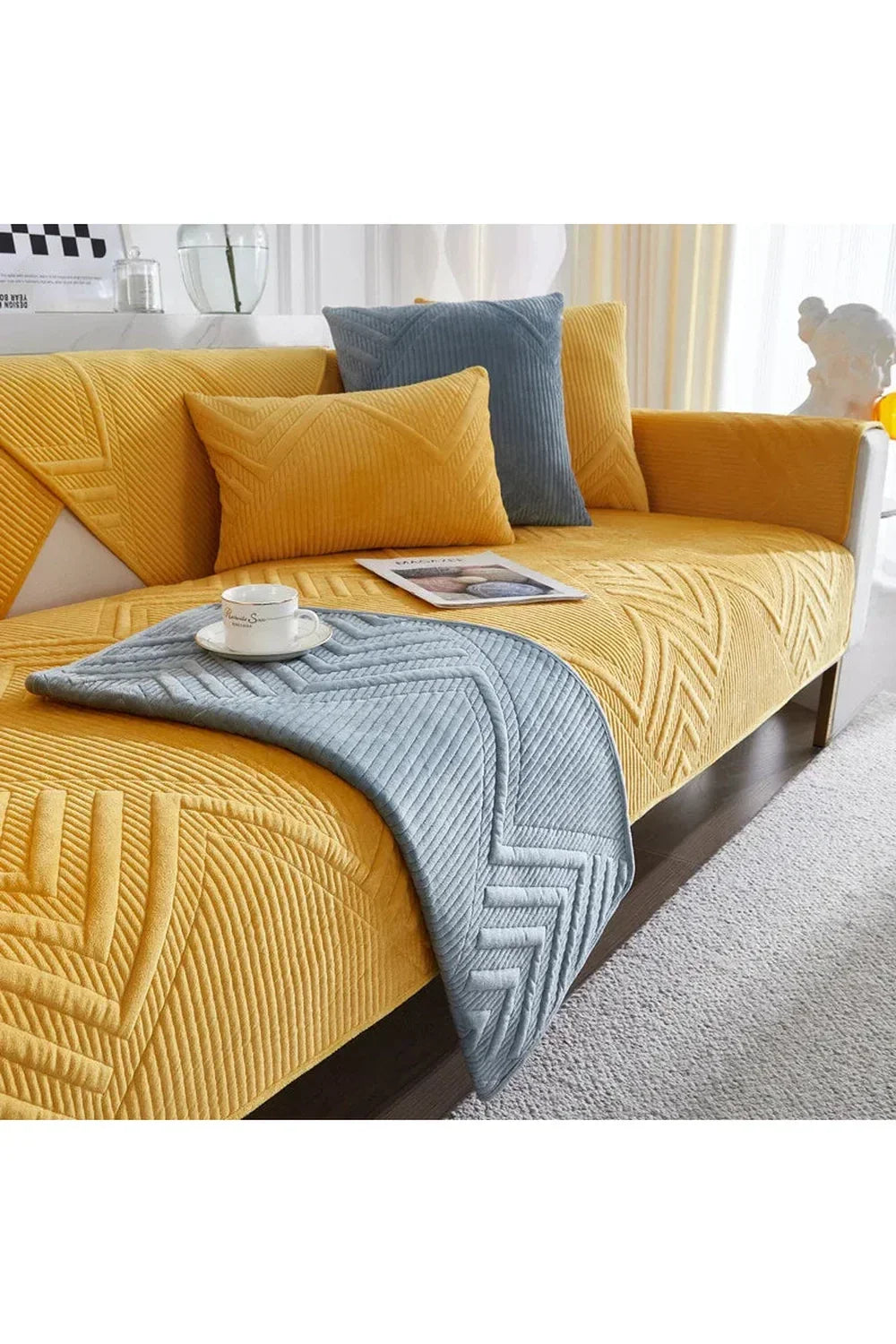 Soft Quilted Sofa Cover |
