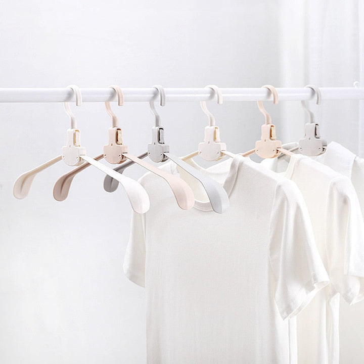 Easy fold width foldable hangers