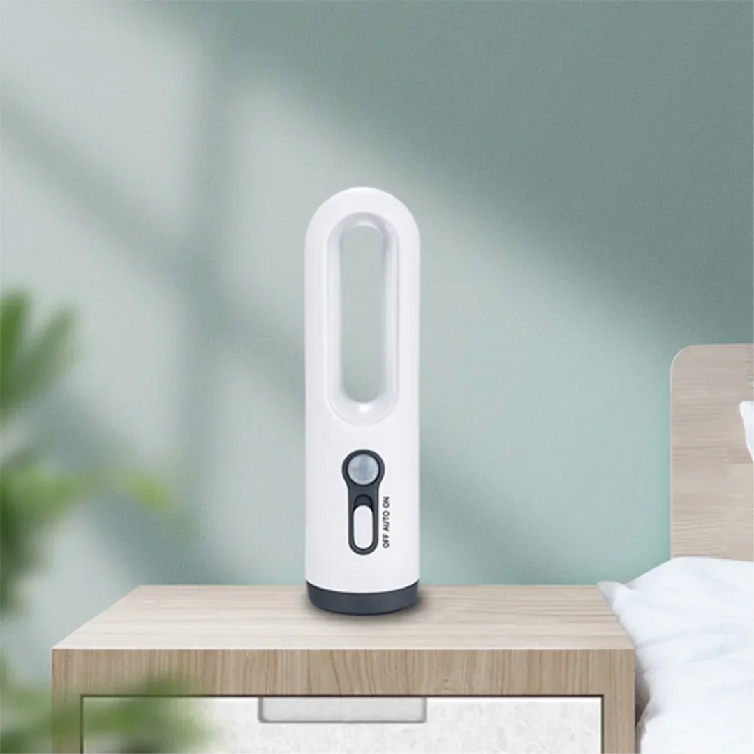 LED night light with motion sensor | 2-in-1 night light &amp; flashlight | Rechargeable &amp; emergency light | Twilight sensor
