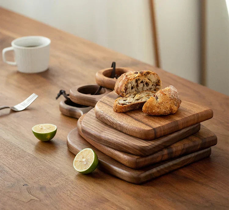 NutriCraft – Luxurious walnut cutting board with double-sided functionality for kitchen and presentation
