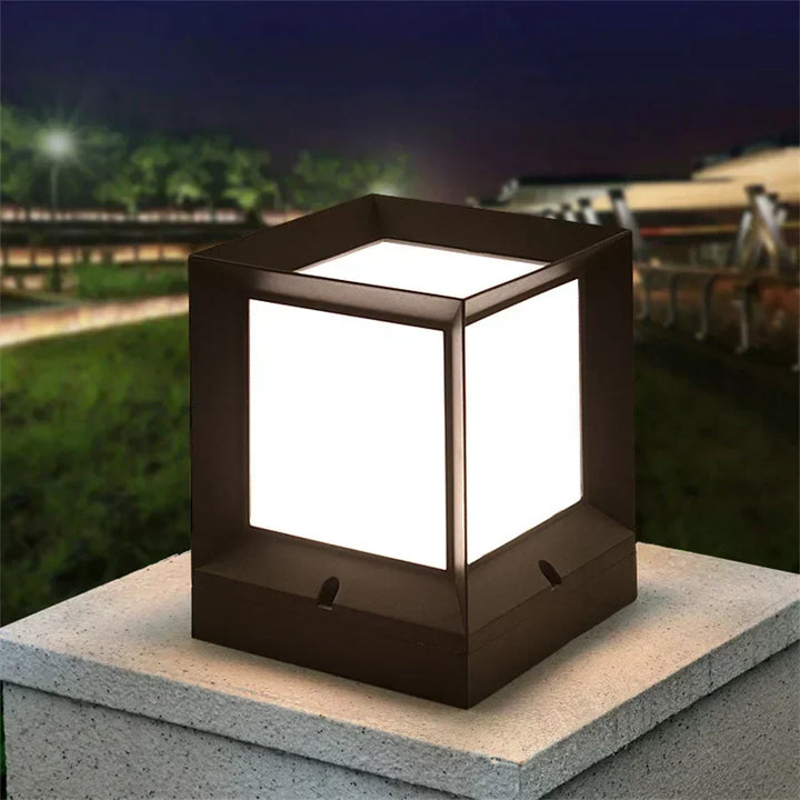 Tor floor lamp for outdoors