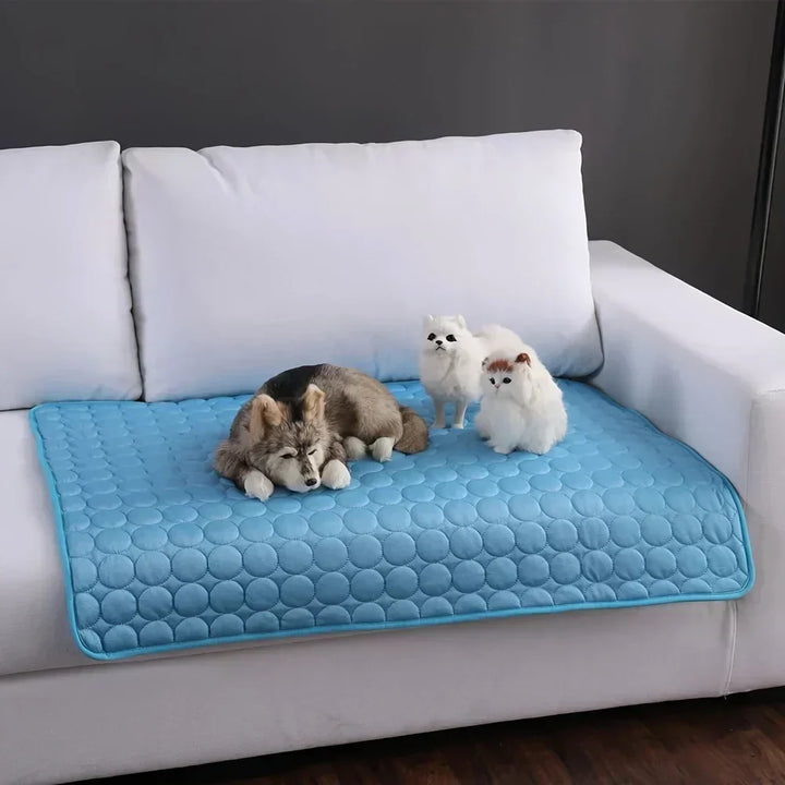 Cooling mat for dogs and cats |