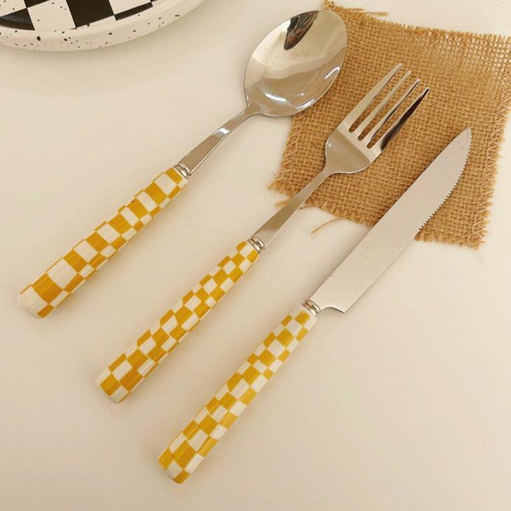 RetroChef – Stylish stainless steel cutlery with checkerboard pattern