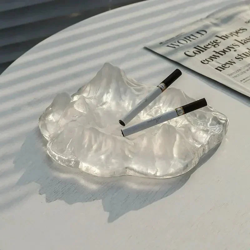 Ashtray decoration made of mountain glass in ice style